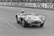 24 HEURES DU MANS YEAR BY YEAR PART ONE 1923-1969 - Page 43 58lm04-A-Martin-DBR1-300-R-Salvadori-S-L-Evans-5