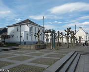 [Image: TOURISME.jpg]