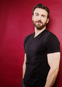 Chris-Evans-superficial-guys-01