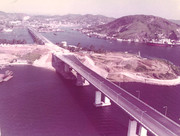 Construção da Ponte Rio-Niterói em alto mar - foto_Acervo DNIT 1971