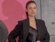 https://i.postimg.cc/hfjmfVBY/FX-ANI-Anna-Kovalchuk-02-RU.gif