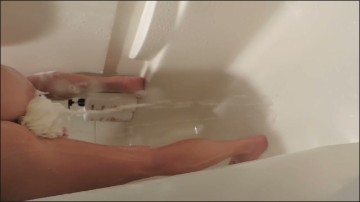 [Image: Voyeur29965123053.jpg]