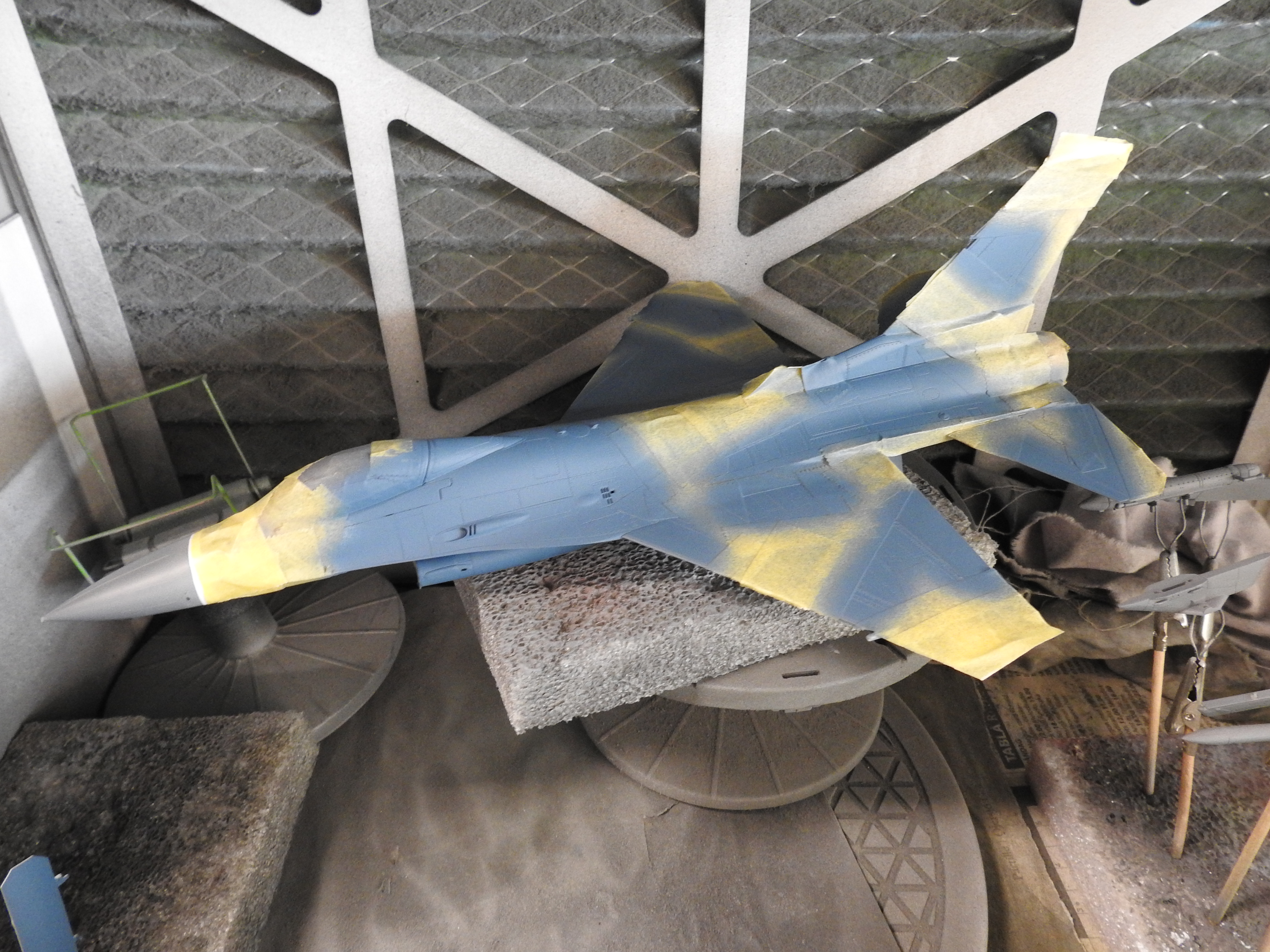 F-16C Tamiya 1/48 - Sida 3 DSCN8191