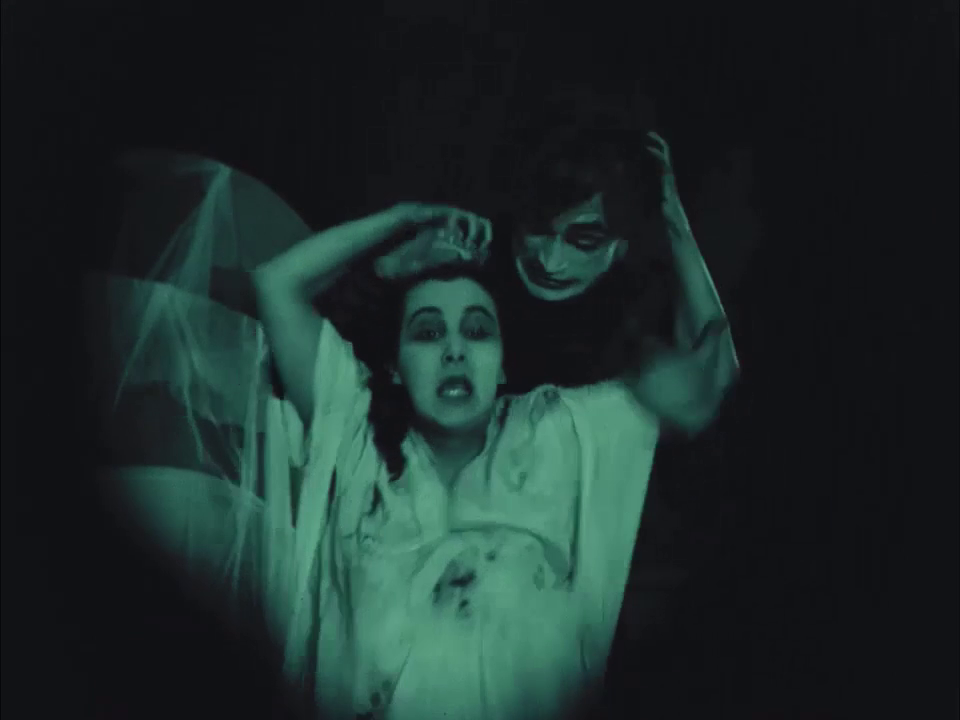 vlcsnap-2020-12-07-17h11m16s639