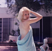 carroll-baker-b77