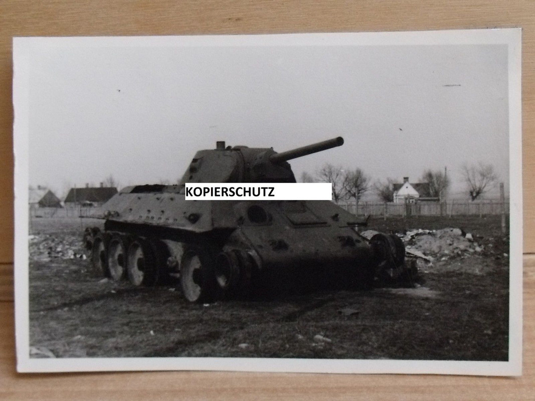 zerstörter Panzer - Russland