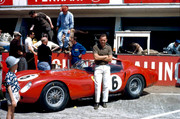 24 HEURES DU MANS YEAR BY YEAR PART ONE 1923-1969 - Page 55 62lm06-F330-LM-exp-Olivier-Gendebien-Phil-Hill-15