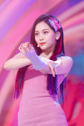 220220-VIVIZ-Umji-BOP-BOP-at-Inkigayo-documents-6