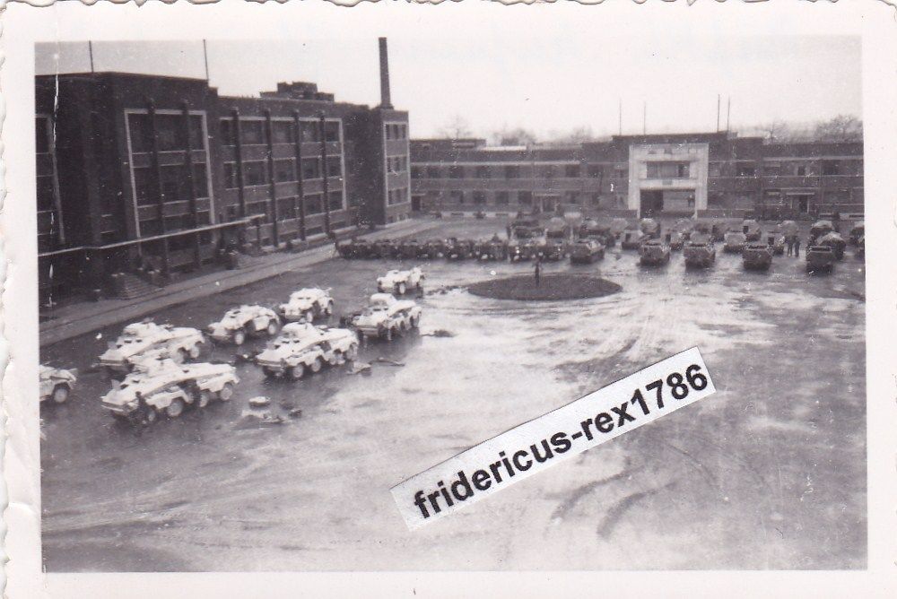 Foto elite 1. Pz. Div.Auf.Abt. Panzerspähwagen S