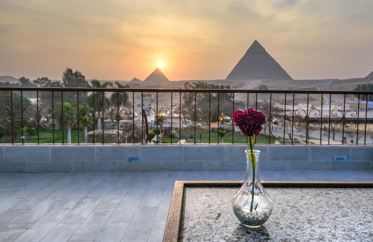 الإمارات تبني فندقا بجوار أهرامات الجيزة بـ95 مليون دولار 