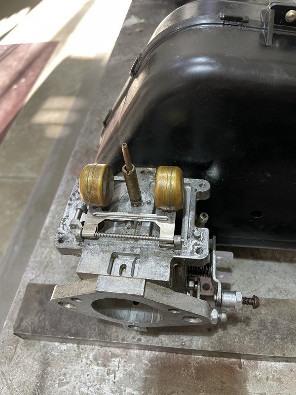 2E1539C3-2709-4F14-A940-6D8A9E9C5304