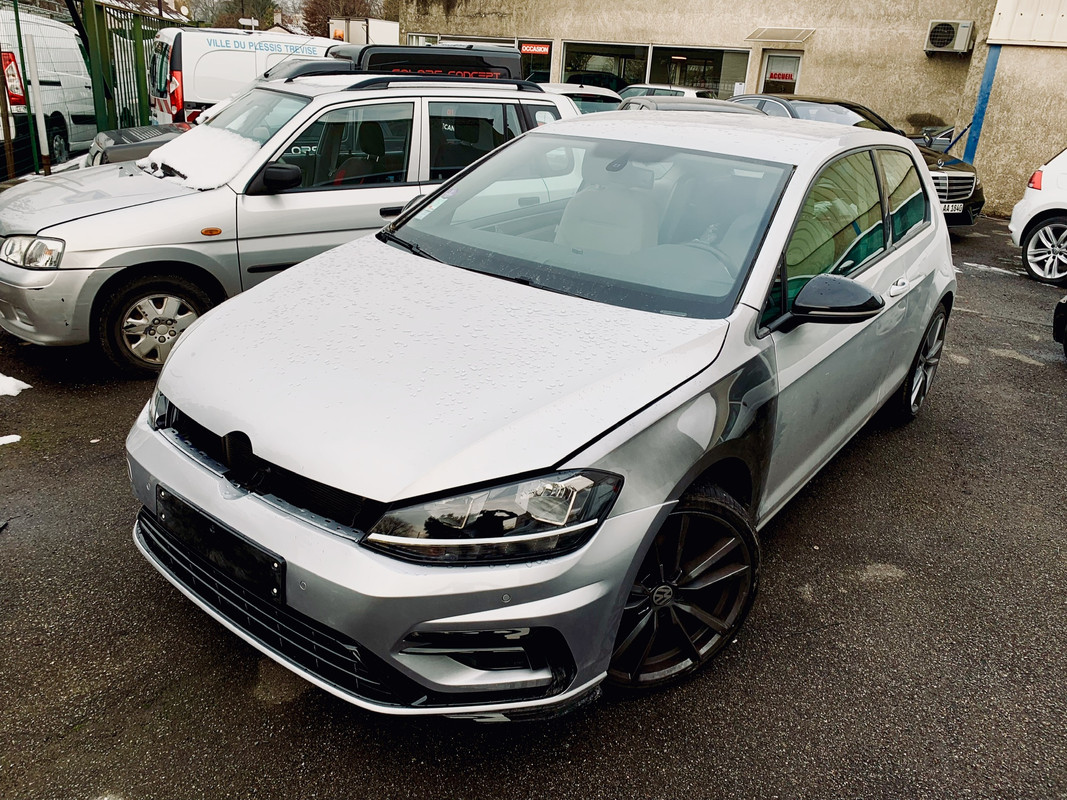 5530B7C2-500A-4F73-893E-6B3D883F30C0