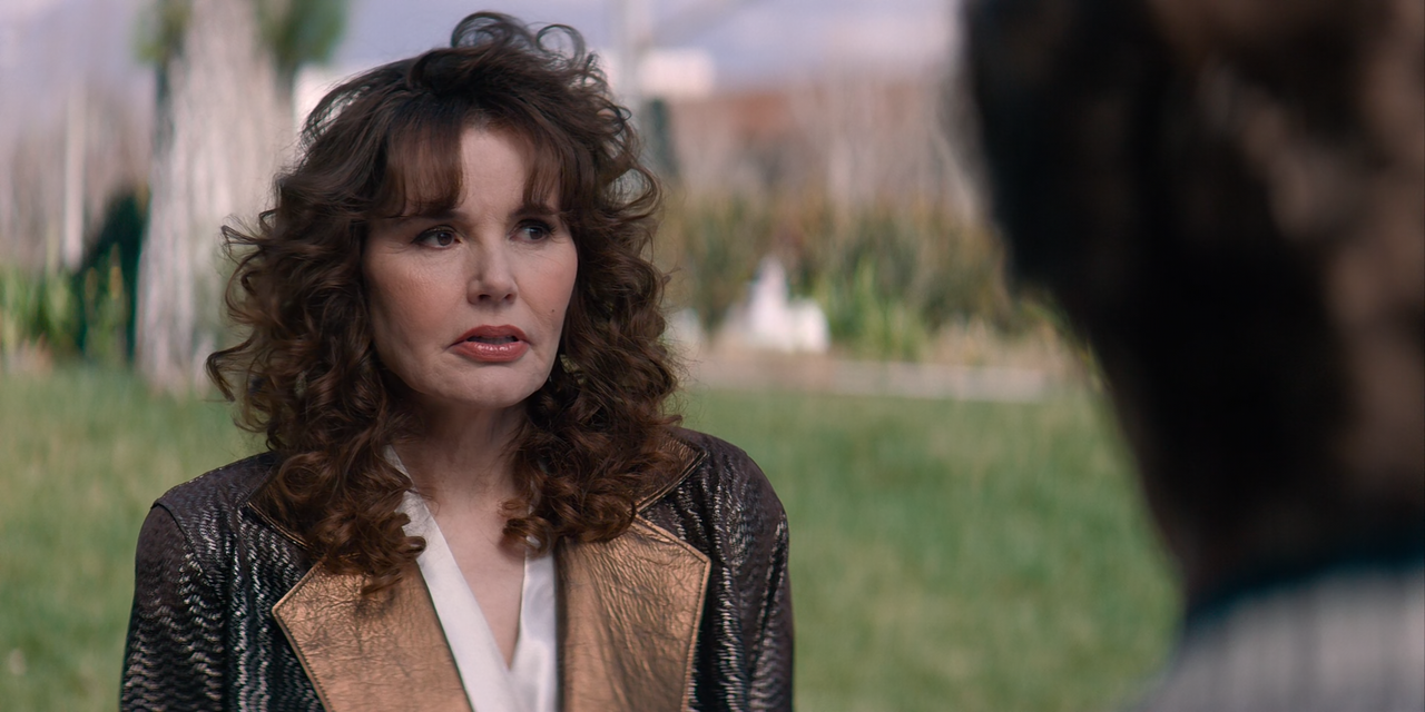 GLOW.S03E08.Keep.Ridin'.1080p.10bit.NF.WEBRip.DDP5.1.HEVC-Vyndros.mkv_snapshot_08.57_[2020.10.29_03.