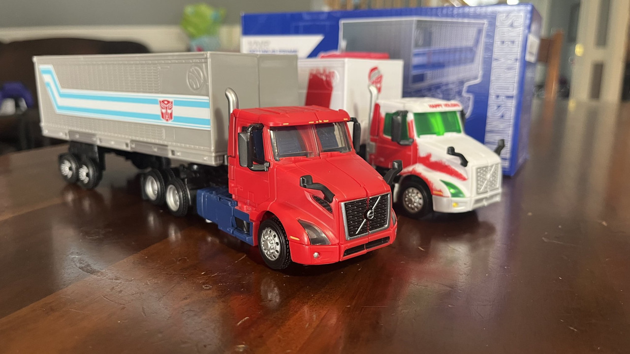 Transformers-Generations-VNR-Optimus-Prime-16