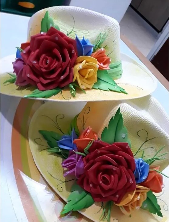 Decoracion con rosas de foami