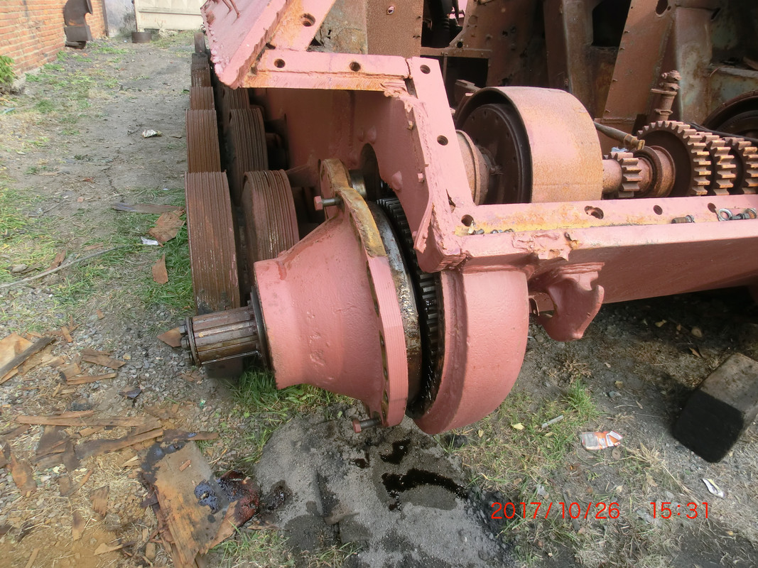 17 Выпресовали левую бортовую передачу