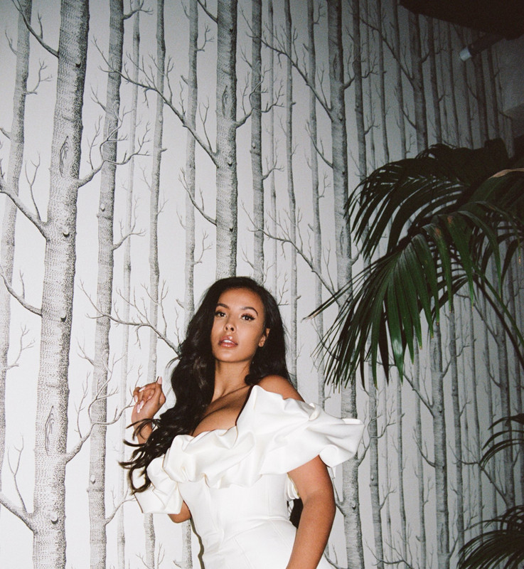 [Image: ELw-I8pk-Xs-AIx-Fo3.jpg]