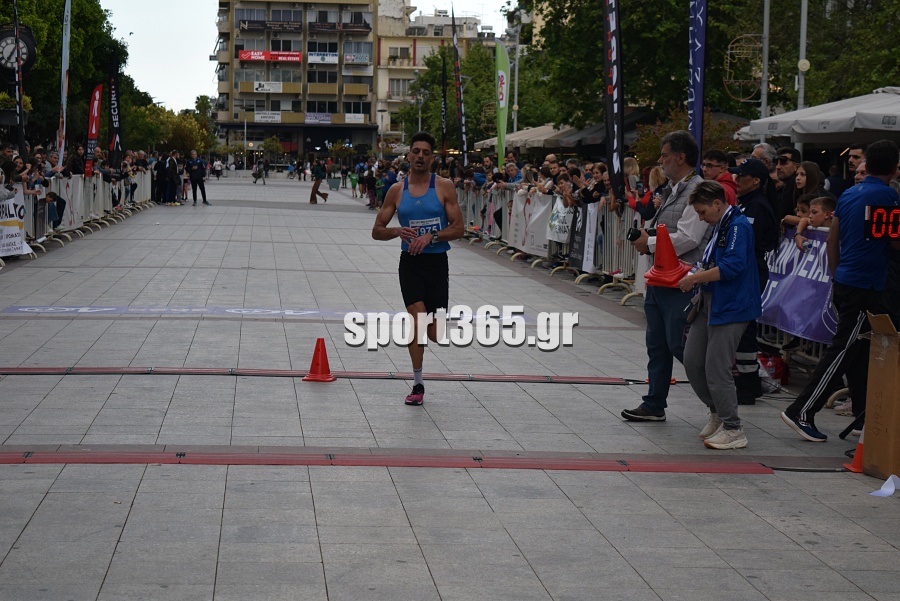 , 23&omicron;&sigmaf; &Alpha;&gamma;ώ&nu;&alpha;&sigmaf; &Delta;&rho;ό&mu;&omicron;&upsilon; &Kappa;&alpha;&lambda;&alpha;&mu;ά&tau;&alpha;&sigmaf;: &Mu;&iota;&alpha; &pi;&omicron;&lambda;ύ&chi;&rho;&omega;&mu;&eta; &gamma;&iota;&omicron;&rho;&tau;ή &alpha;&theta;&lambda;&eta;&tau;&iota;&sigma;&mu;&omicron;ύ &mu;&epsilon; &pi;&rho;&omega;&tau;&iota;έ&sigmaf; &Mu;&pi;&omicron;&upsilon;&rho;ί&kappa;&alpha; &kappa;&alpha;&iota; &Zeta;&omicron;&sigma;&kappa;ί&nu; (&phi;&omega;&tau;&omicron;&gamma;&rho;&alpha;&phi;ί&epsilon;&sigmaf; &kappa;&alpha;&iota; &beta;ί&nu;&tau;&epsilon;&omicron;)