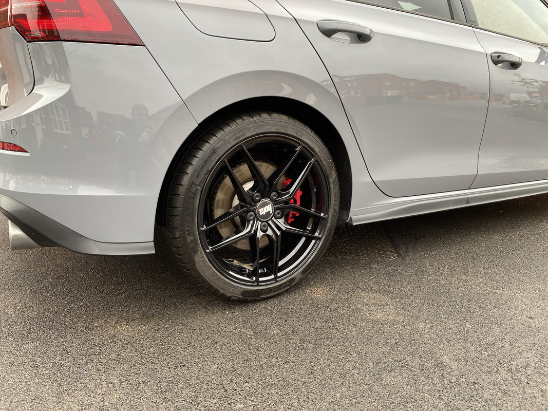 266058E1-5853-4065-A036-1AA1A82D127A