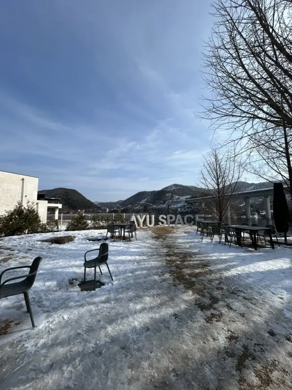 남양주 팔당읍의 한강 뷰와 감성 카페 모습