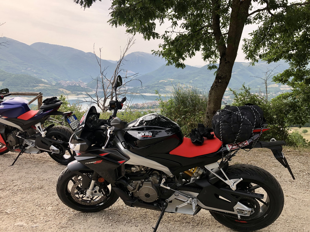 6E03BB77-A8B0-4D02-BEE2-2F8869E74D0B