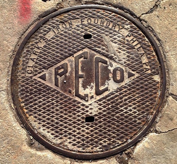 PECO-manhole-cover-3.jpg