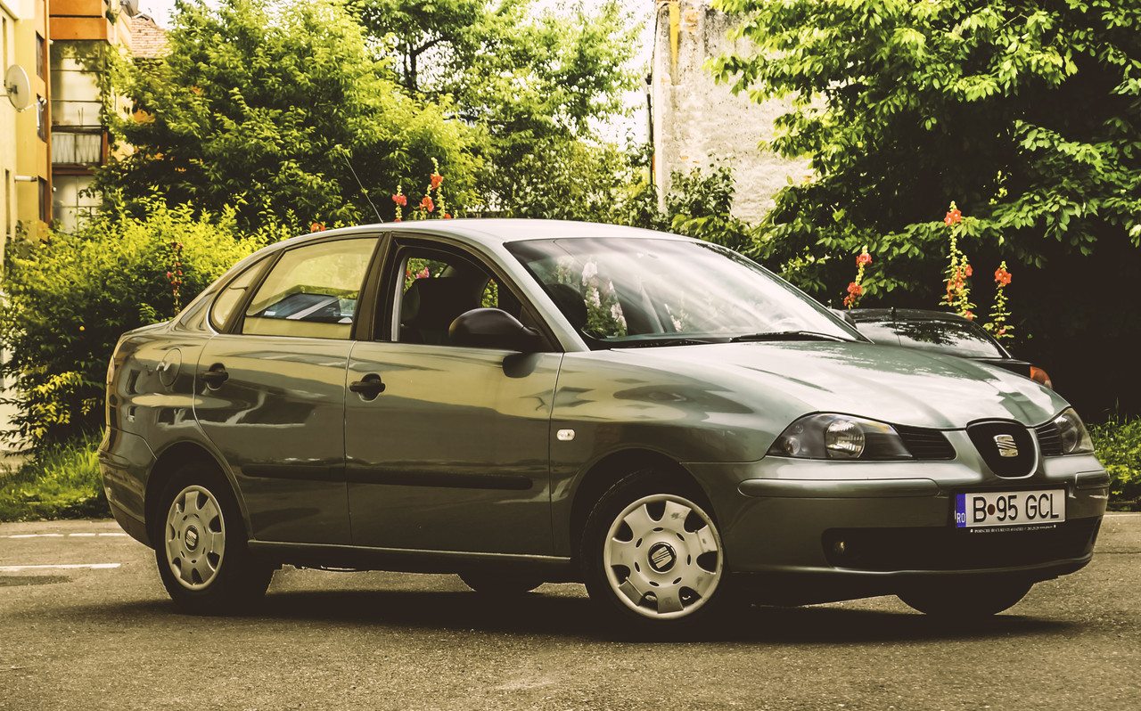 Seat (3)