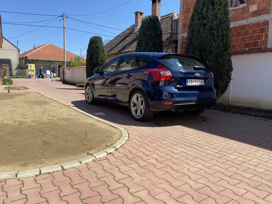 17A269F4-0BF0-4AA2-9019-12D3D76D81A8