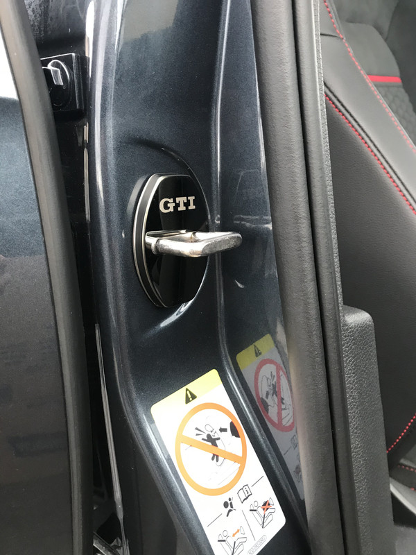 99CE4C4F-79D0-403A-A6AF-B79203C00245