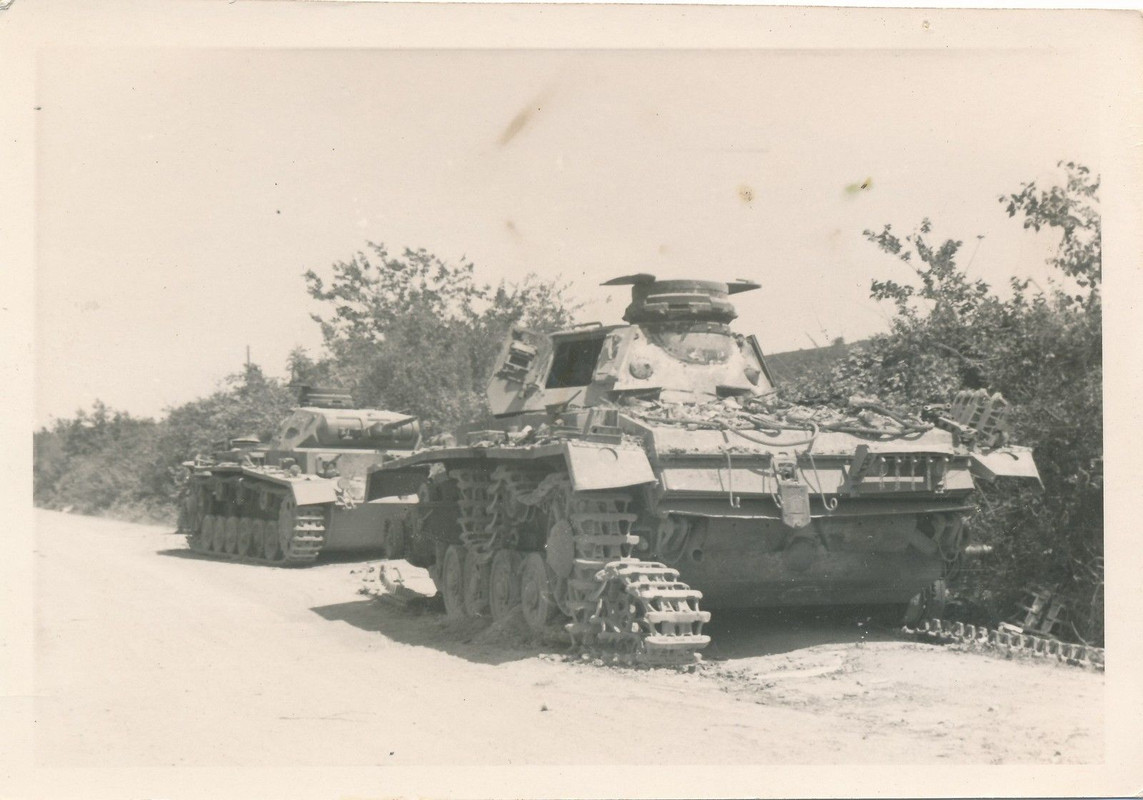 deutscher Panzer Tank in Rußland Kette defekt Rü