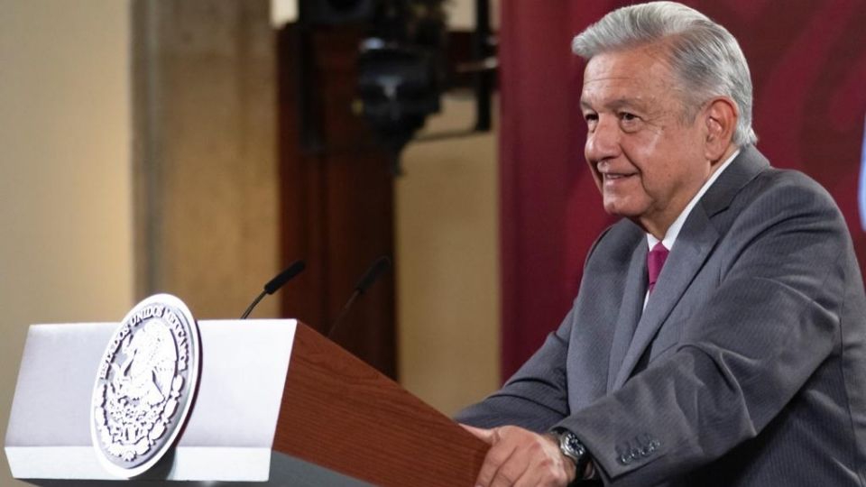 AMLO, de fiesta: Agradece a Salinas Pliego por pagar al SAT y a diputados por Ley de Ingresos