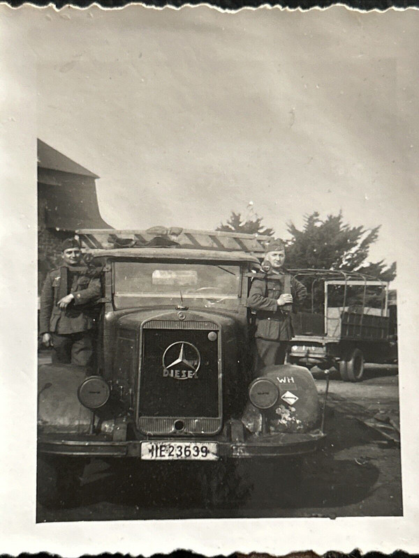 Foto Wk2 Fahrzeug Lkw Truck Pkw Front Wehrmacht Kampf Soldaten Kübel (1)