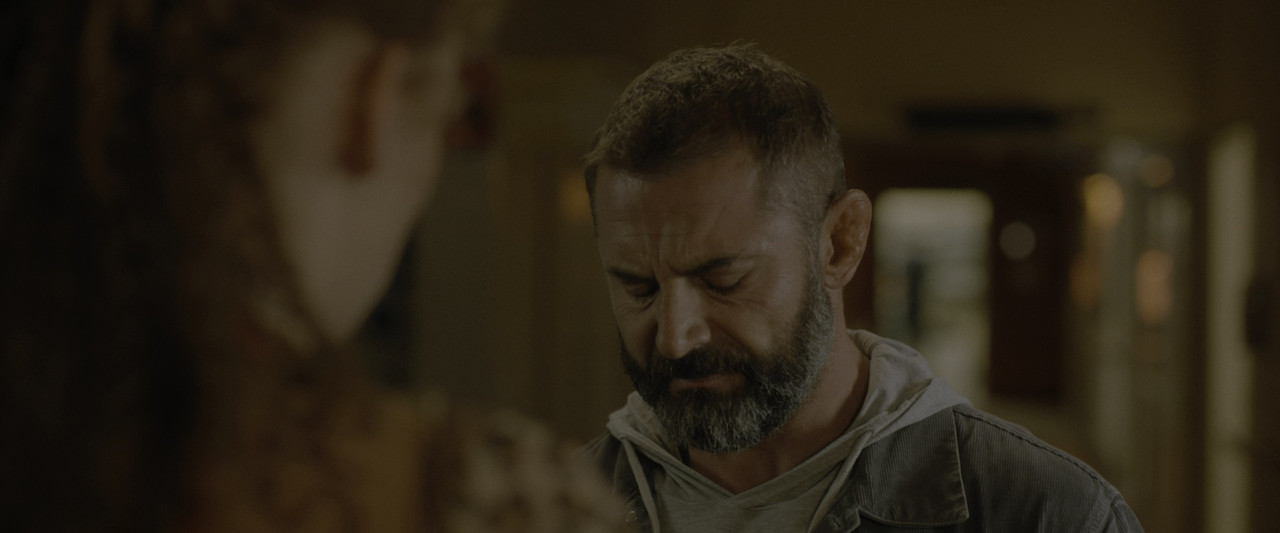 Beast (2026) 2160p WEB DL 4K DV HDR10 Latino Inglés mkv snapshot 00 17 57 535
