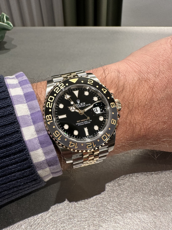 3668B289-A66D-49F8-856E-F96AE880E050