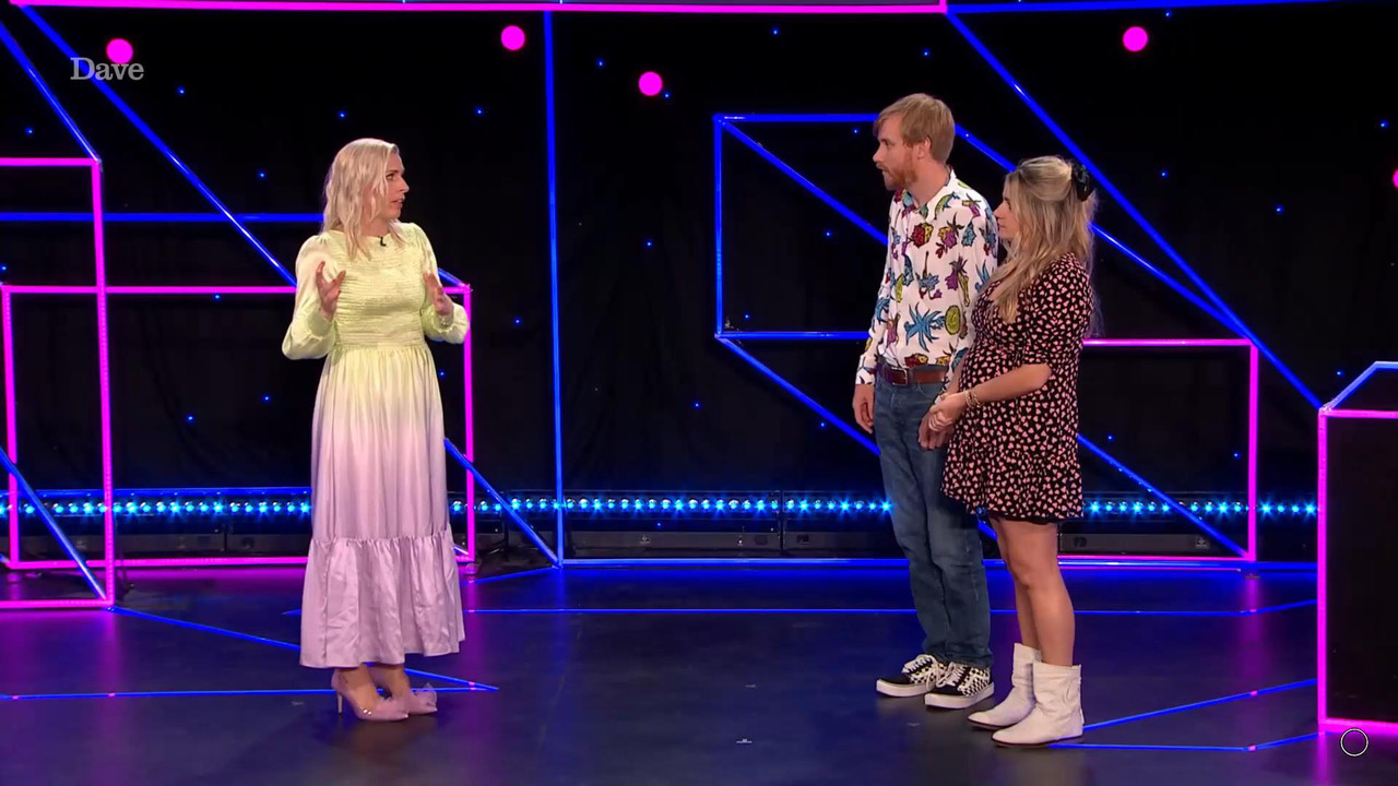 11.14 - 21.40.00 - Comedians Giving Lectures. Joining Sara Pascoe are....ts_snapshot_21.59_[2021.11.