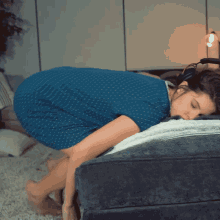 falling-down-amanda-cerny.gif