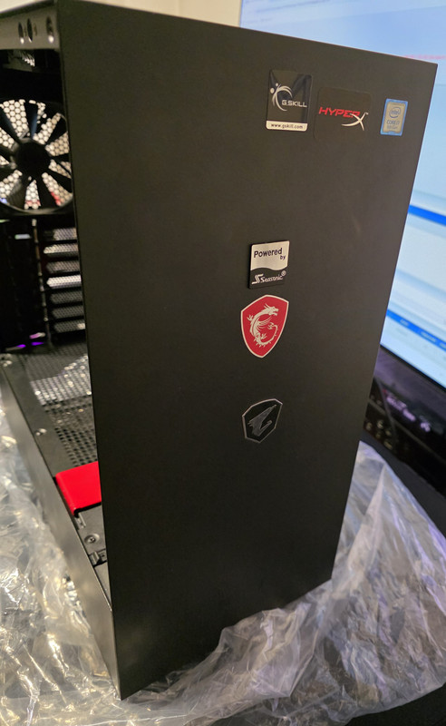NZXT H500 čierno-červená