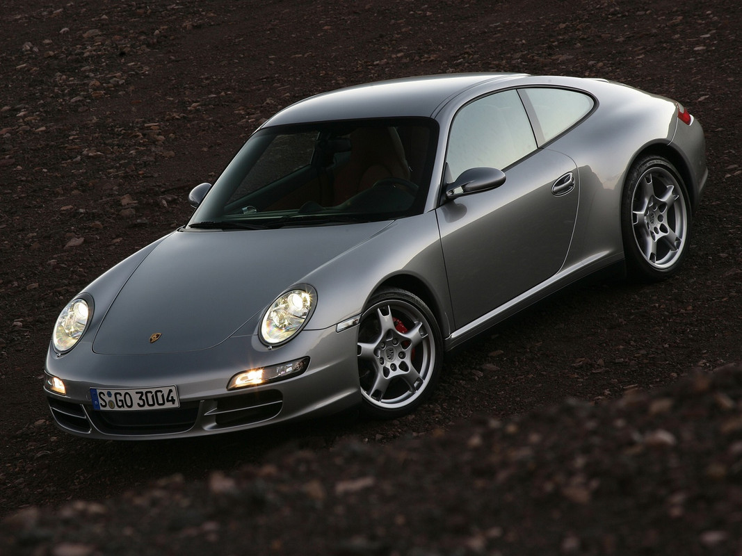 PORSCHE 911 Carrera 4S 997