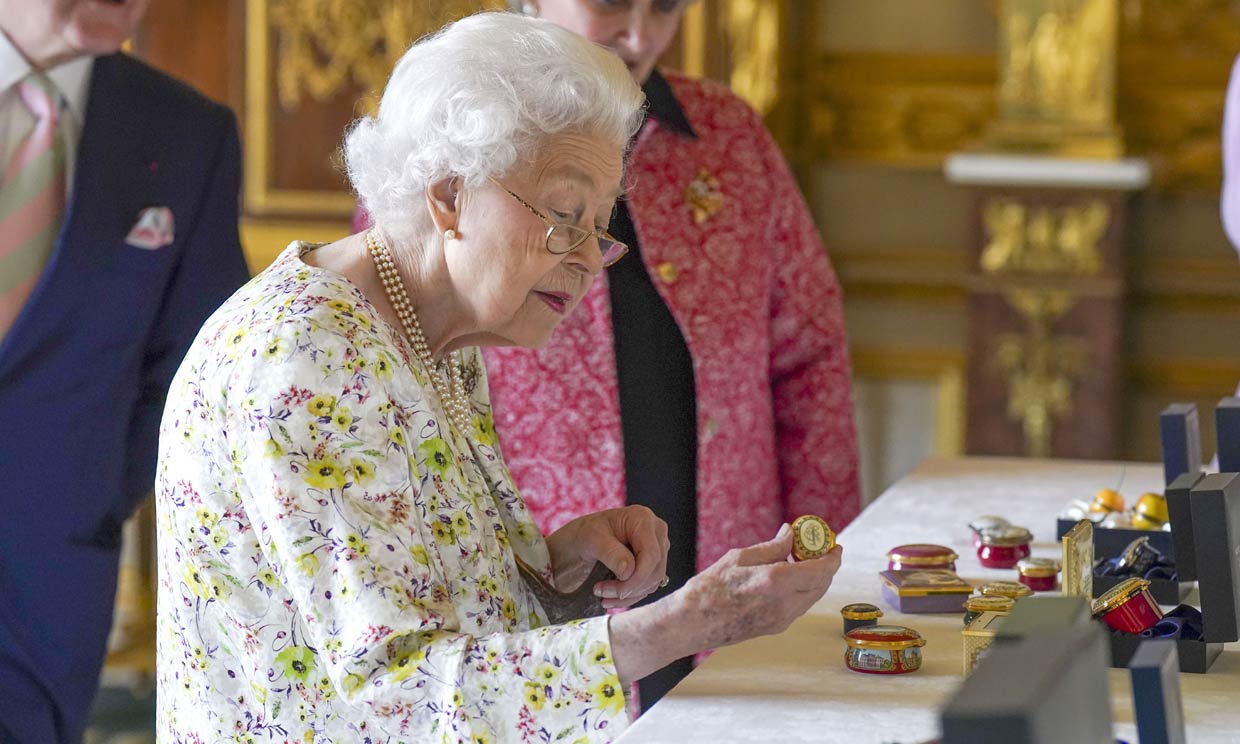 Protocolos frente a la reina Isabel II