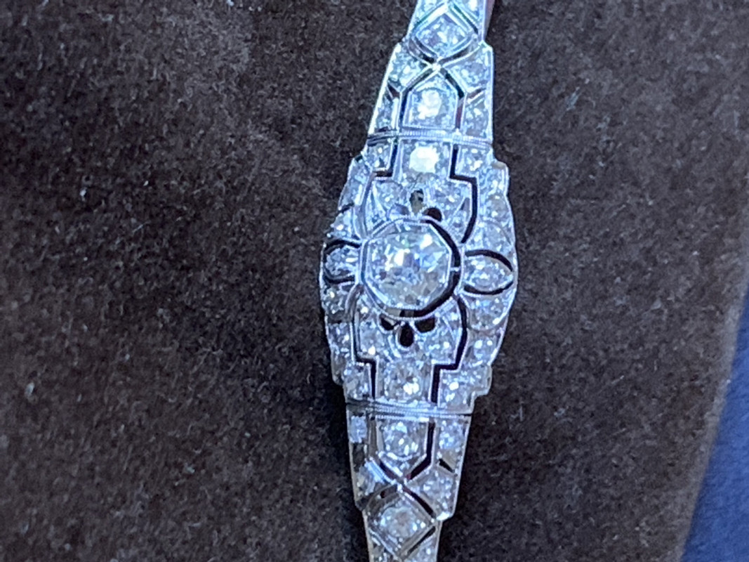 0581B552-9E2F-4BA7-AE61-891C1AFC96E2