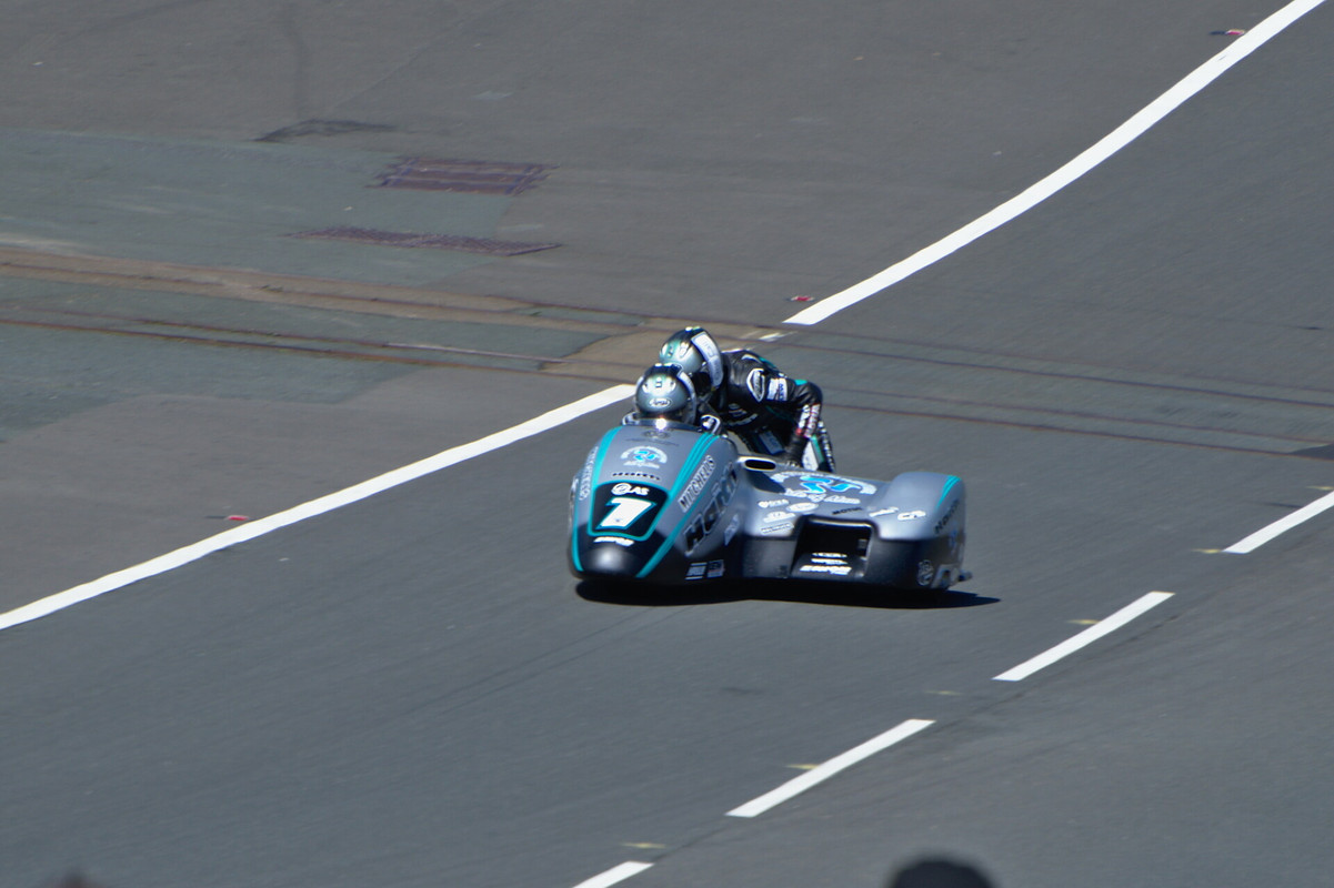 Vmax Tour 2019 au TT à l'île de Man R-DSC9273