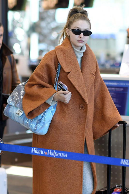 E6E0C902-27DC-443F-B66E-6BAAFBC56AD5