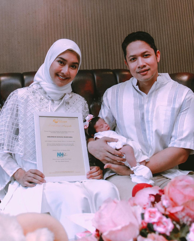 7 Potret Miss International Kevin Lilliana mantap berhijab, bikin adem