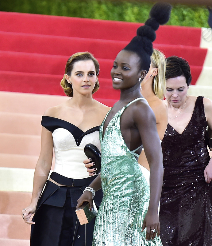 emmawatson-updates.com (215)