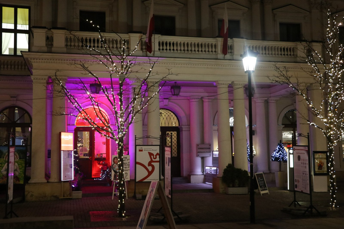 pink-warsaw.jpg