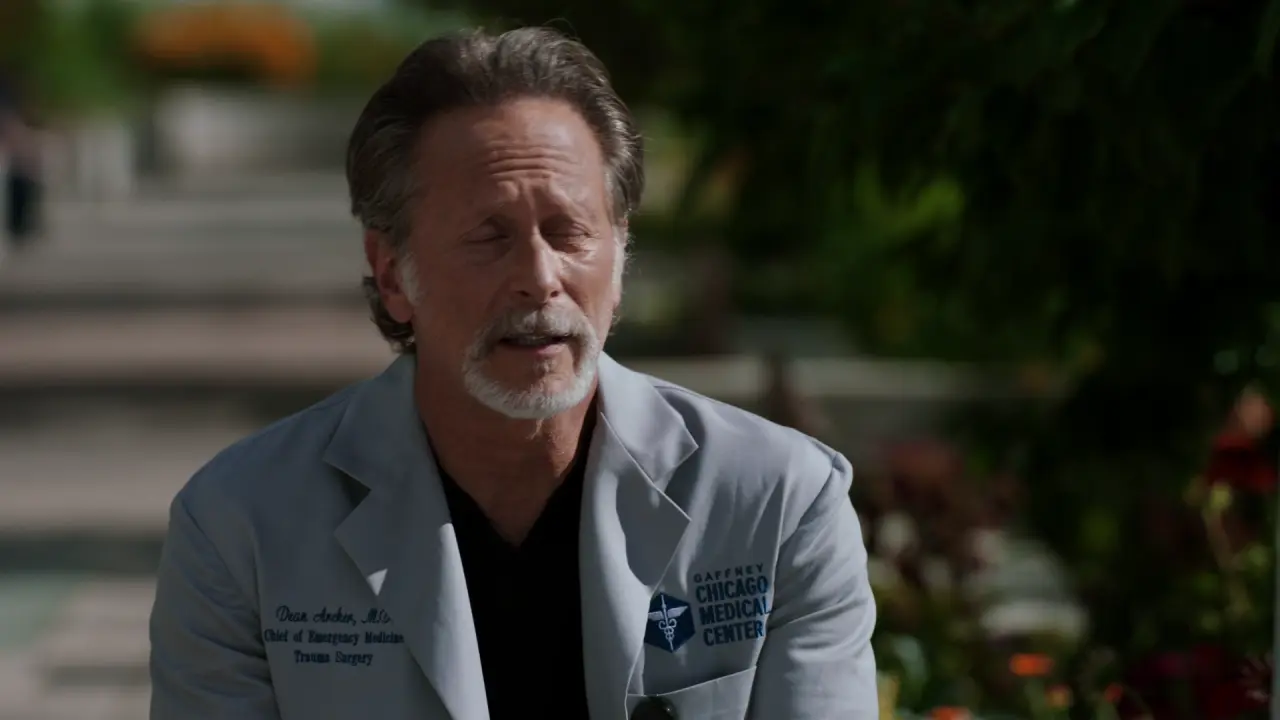 Chicago.Med.S08E01.Si.comincia.contando.le.perdite.1080p.WEBMux.ITA.ENG.x264-BlackBit[screenshot 8]