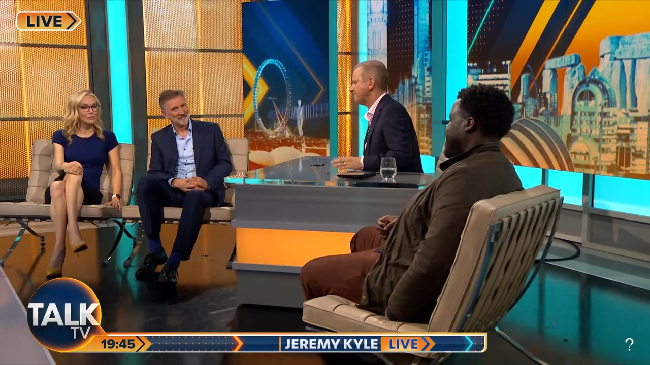 10.12 - 19.00.01 - Jeremy Kyle Live. S29170000 E143827955 Featuring t....ts_snapshot_46.19.611