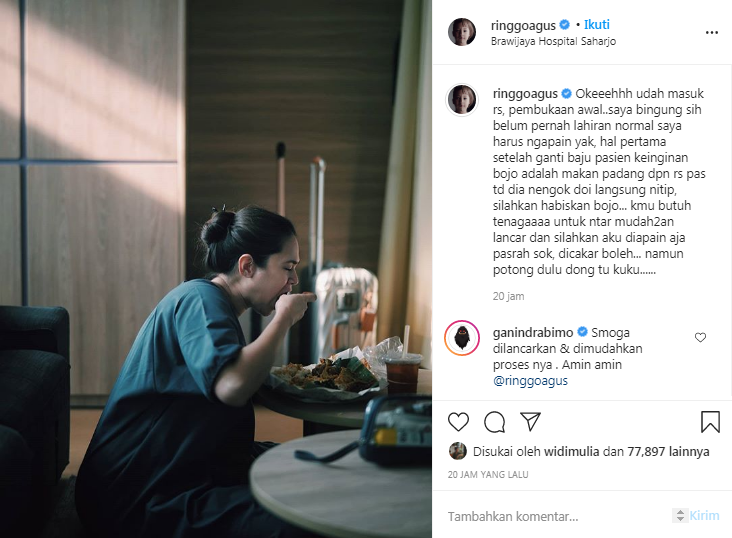 Sabai Morscheck makan nasi padang saat pembukaan awal