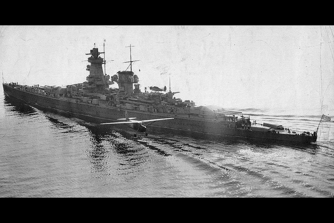 [ALLEMAGNE] Croiseur Admiral Graf Spee - Classe Deutschland Image