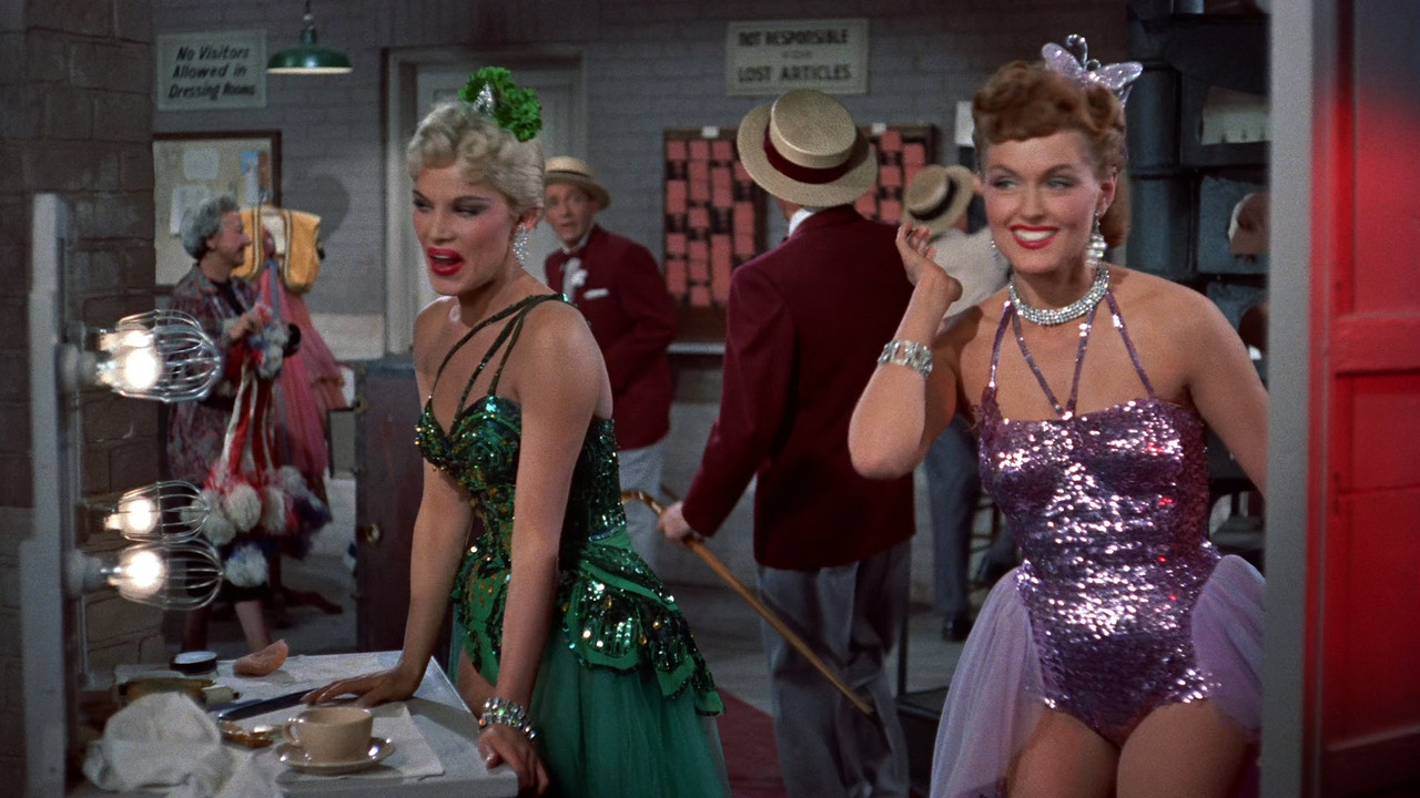 White Christmas 1954 (1080p x265 10bit Tigole).mkv_snapshot_00.1